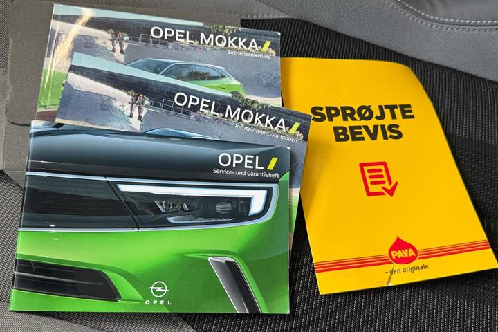 Sort Opel Mokka-e fra 2022