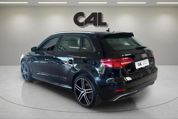 Sort Audi A3 fra 2018