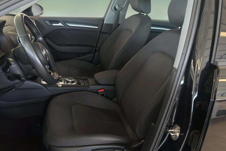 Sort Audi A3 fra 2018