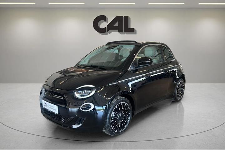 Sort Fiat 500e fra 2023 set udefra