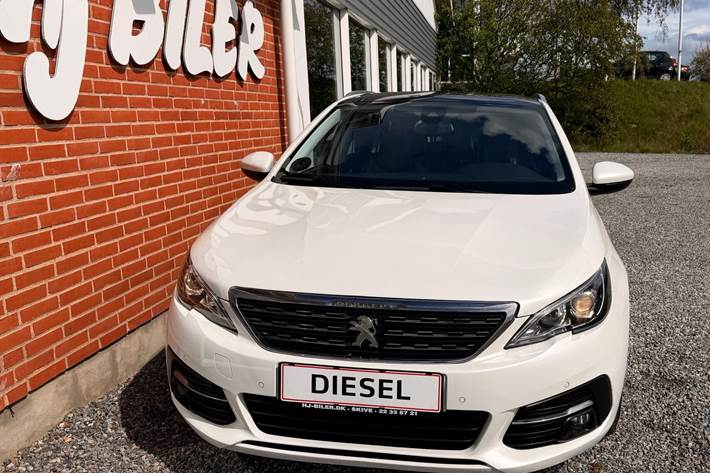 Hvid Peugeot 308 fra 2020