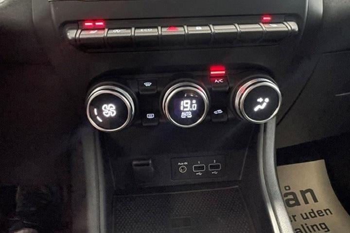 Sort Renault Captur fra 2020