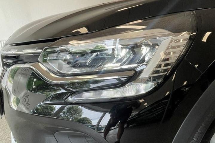 Sort Renault Captur fra 2020