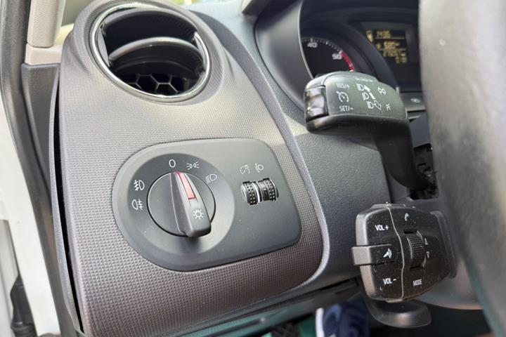 Hvid Seat Ibiza fra 2013