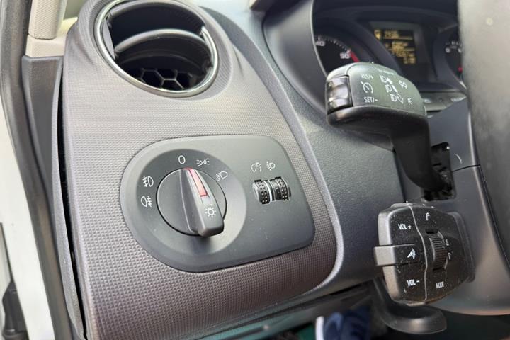 Hvid Seat Ibiza fra 2013