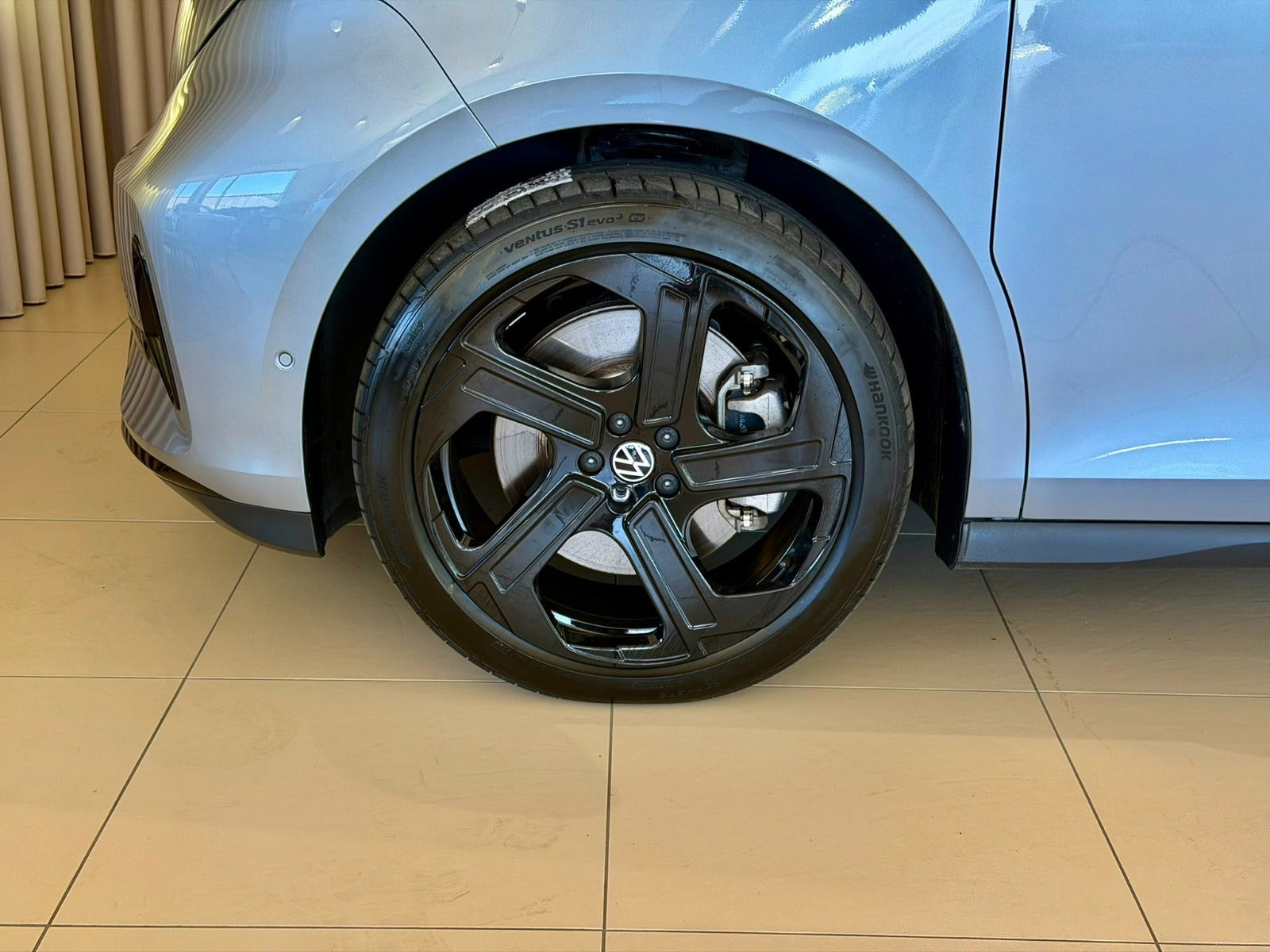 Sølv VW ID.Buzz fra 2025