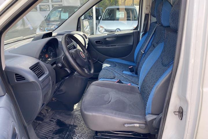 Hvid Fiat Scudo fra 2011