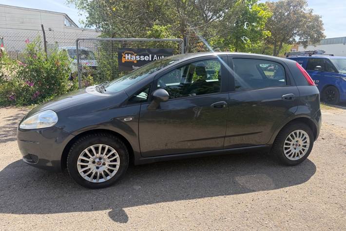 Grøn Fiat Punto Evo fra 2010