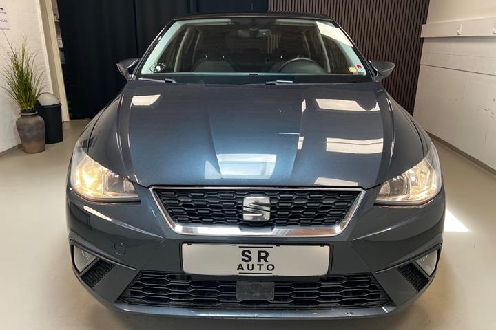 Grå Seat Ibiza fra 2020