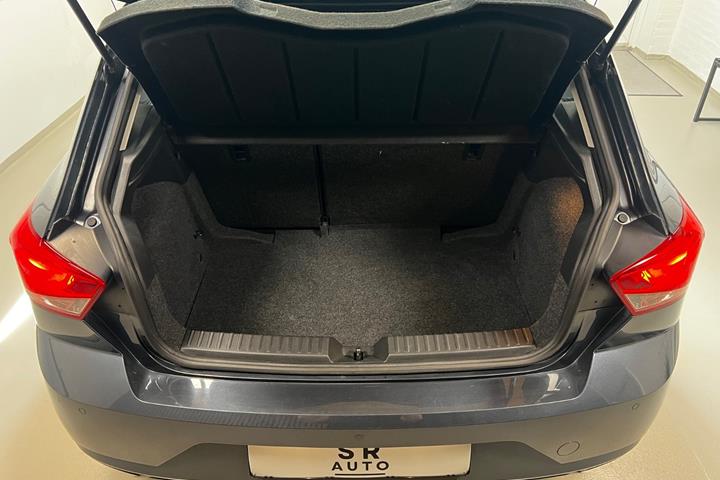 Grå Seat Ibiza fra 2020