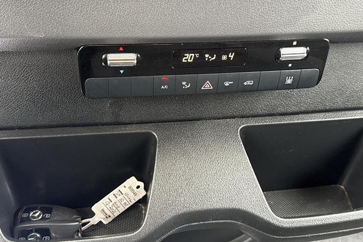 Hvid Mercedes Sprinter 314 fra 2020