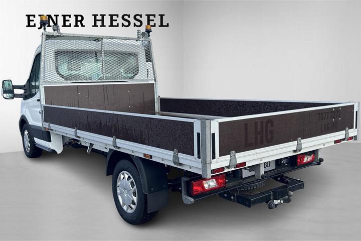 Hvid Ford Transit 350 L3 Chassis fra 2024