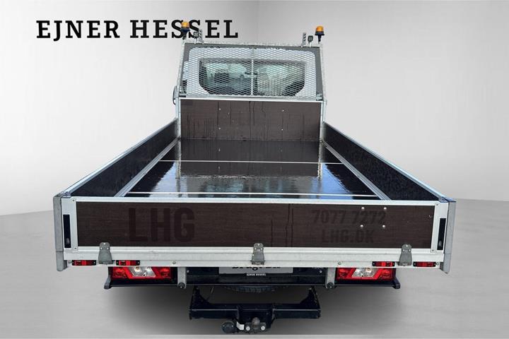 Hvid Ford Transit 350 L3 Chassis fra 2024