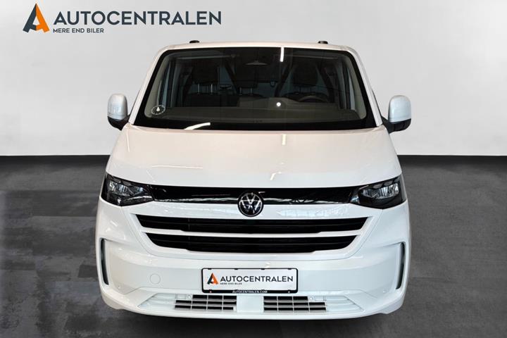Hvid VW Transporter fra 2025