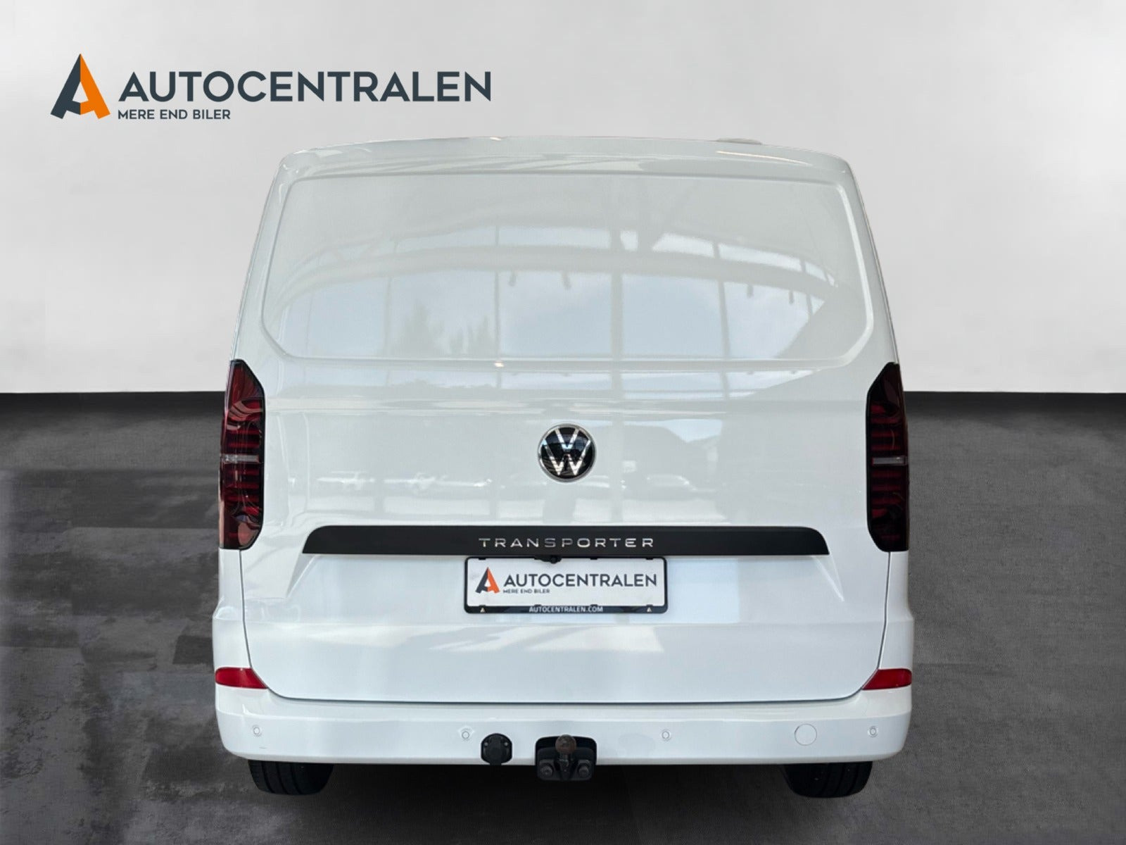 Hvid VW Transporter fra 2025