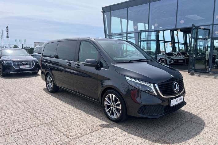 Grå Mercedes EQV300 fra 2023
