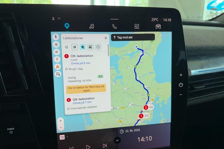 Grå Renault Megane E-Tech fra 2023