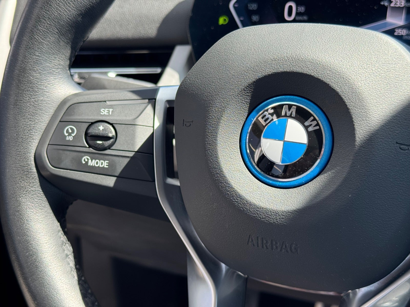 Sort BMW iX1 fra 2024