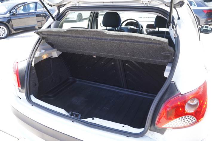 Hvid Peugeot 206+ fra 2012