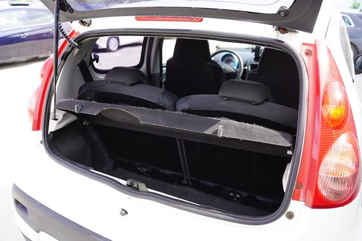 Hvid Peugeot 107 fra 2010