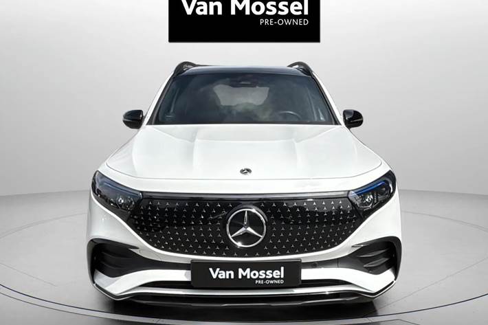 Hvid Mercedes EQB250+ fra 2024