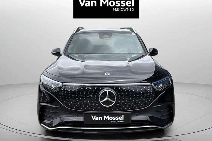 Sort Mercedes EQB250+ fra 2024