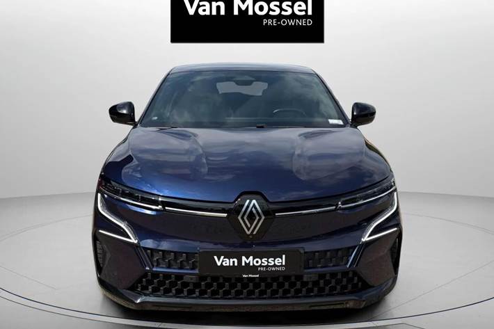 Blå Renault Megane E-Tech fra 2022