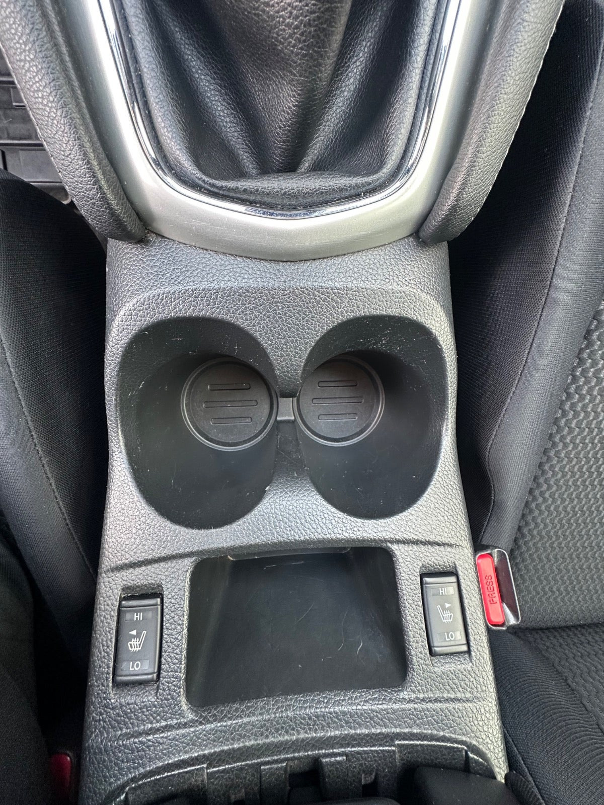 Hvid Nissan Qashqai fra 2014