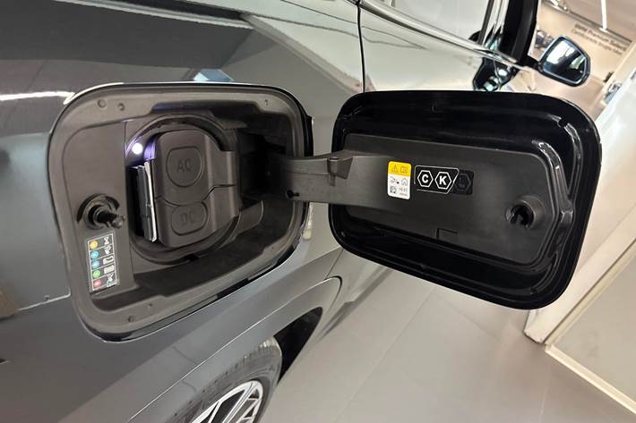 Sort BMW iX1 fra 2023