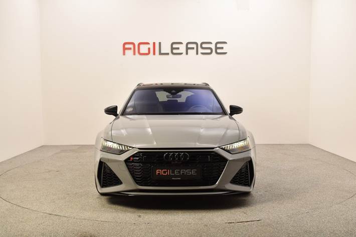Grå Audi RS6 fra 2020