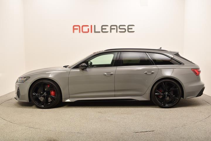 Grå Audi RS6 fra 2020