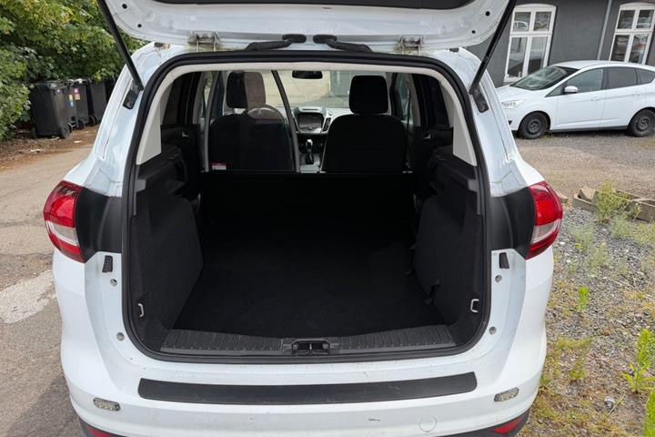 Hvid Ford C-MAX fra 2018