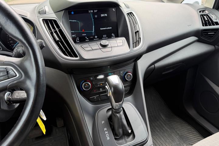 Hvid Ford C-MAX fra 2018