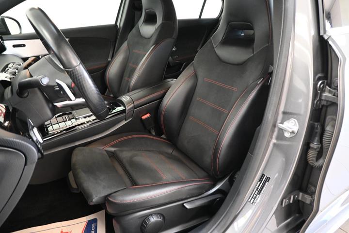 Grå Mercedes A200 fra 2019