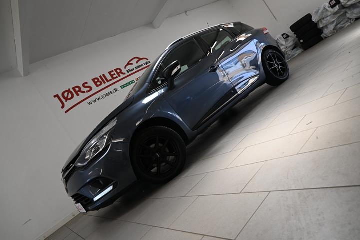 Grå Renault Clio IV fra 2017