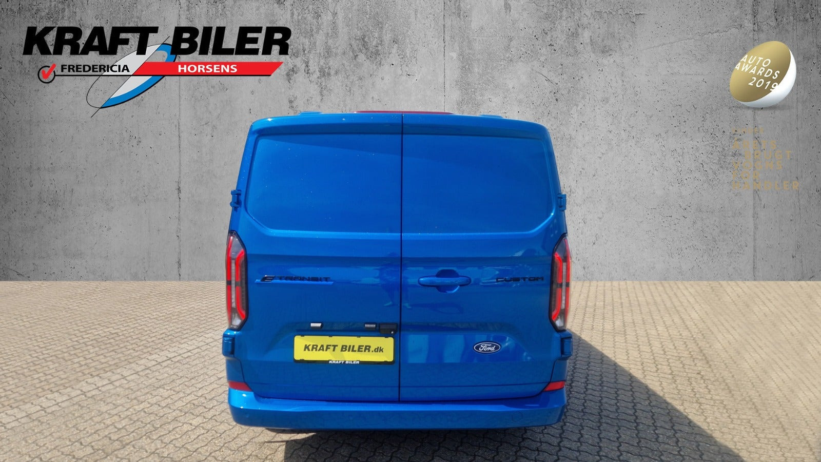 Blå Ford E-Transit Custom 340 L2 fra 2025