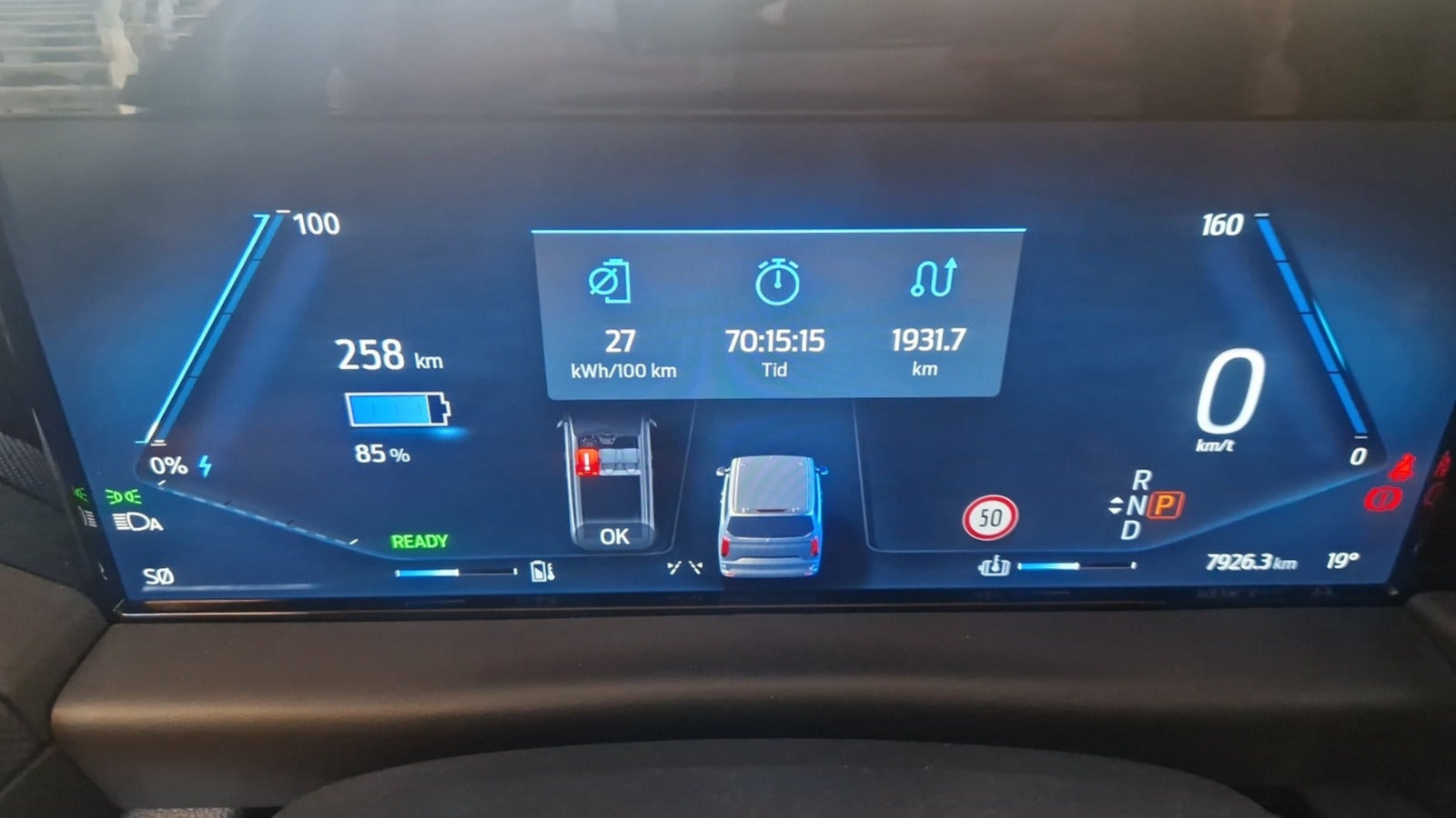 Blå Ford E-Transit Custom 340 L2 fra 2025