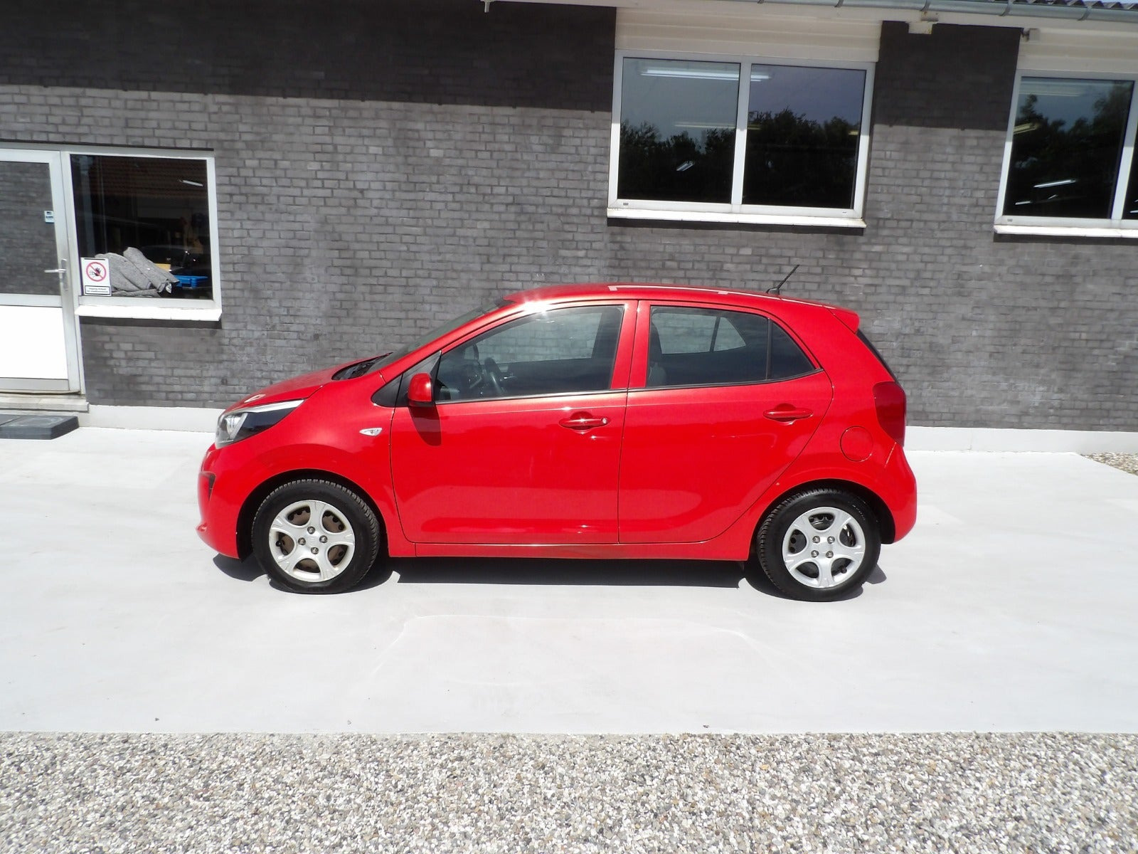 Rød Kia Picanto fra 2018
