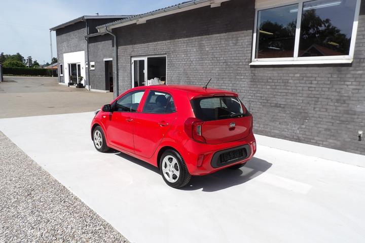 Rød Kia Picanto fra 2018