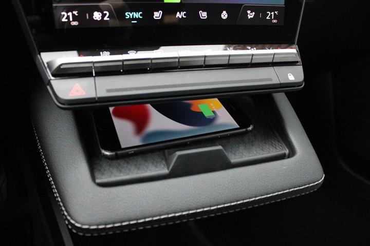 Hvid Renault Megane E-Tech fra 2022