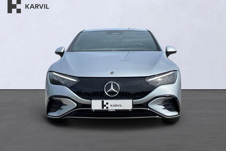 Sølv Mercedes EQE350 fra 2024