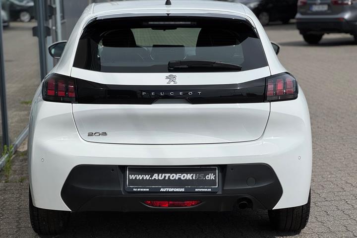 Hvid Peugeot 208 fra 2020