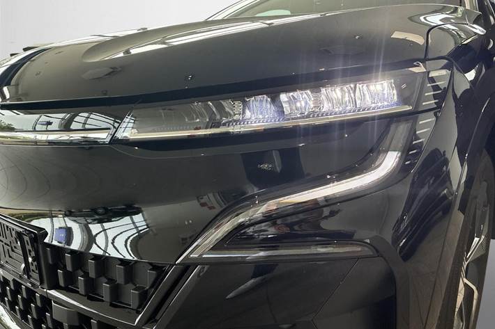 Sort Renault Megane E-Tech fra 2025