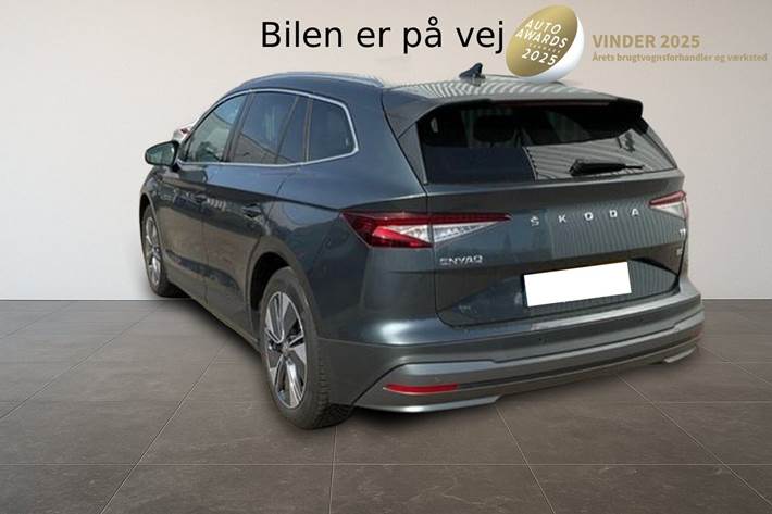 Grå Skoda Enyaq fra 2022