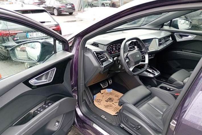 Lilla Audi Q4 fra 2024