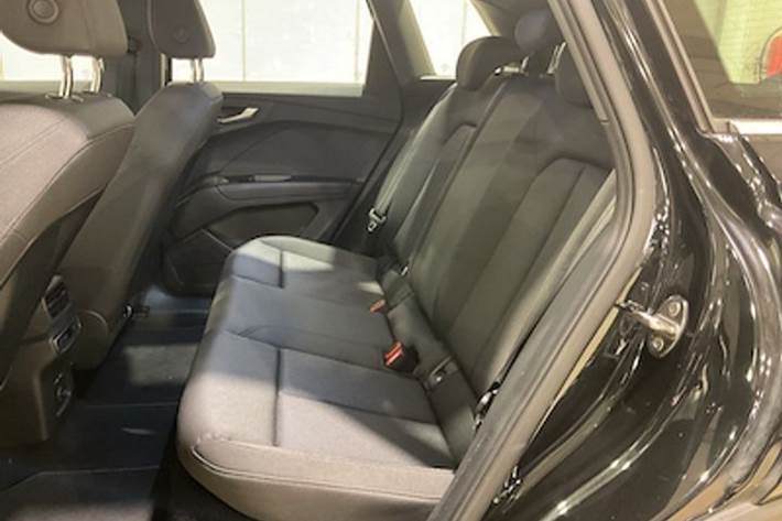 Sort Audi Q4 fra 2023