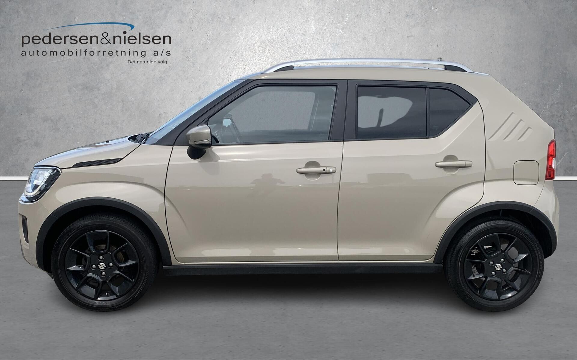 Beige Suzuki Ignis fra 2022
