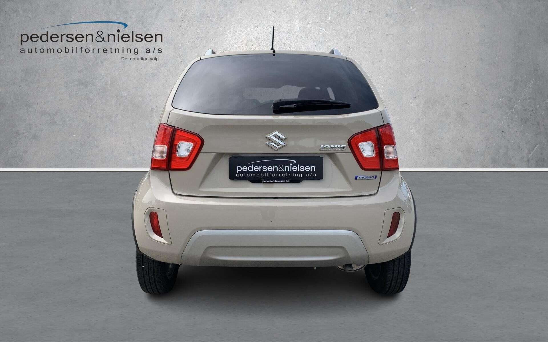 Beige Suzuki Ignis fra 2022