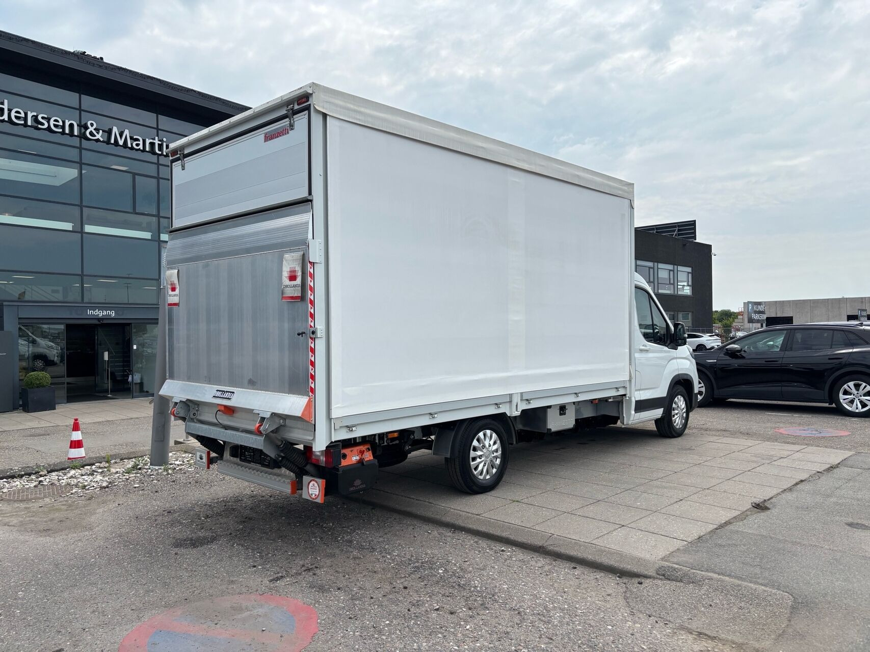 Hvid Maxus e-Deliver 9 fra 2024