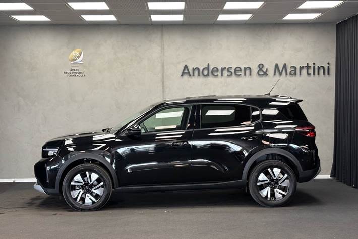 Sort Opel Frontera fra 2025